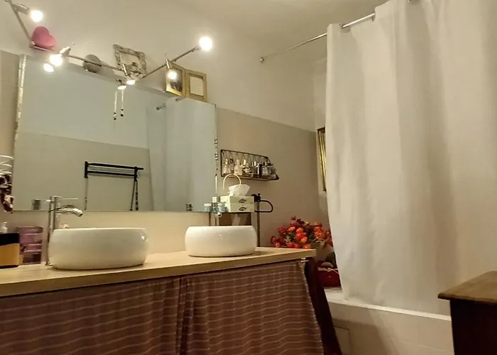 Agreable Pour 6 Biguglia (Corsica)